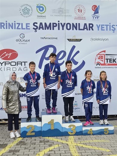 CUMHURİYET KUPASI AÇIK YELKEN YARIŞLARINDA  35 SPORCU MAVİ SULARIMIZDA YELKEN AÇTI!