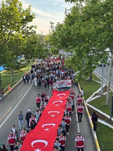 TEKİRDAĞ'DA GENÇLİK YÜRÜYÜŞÜ COŞKUSU